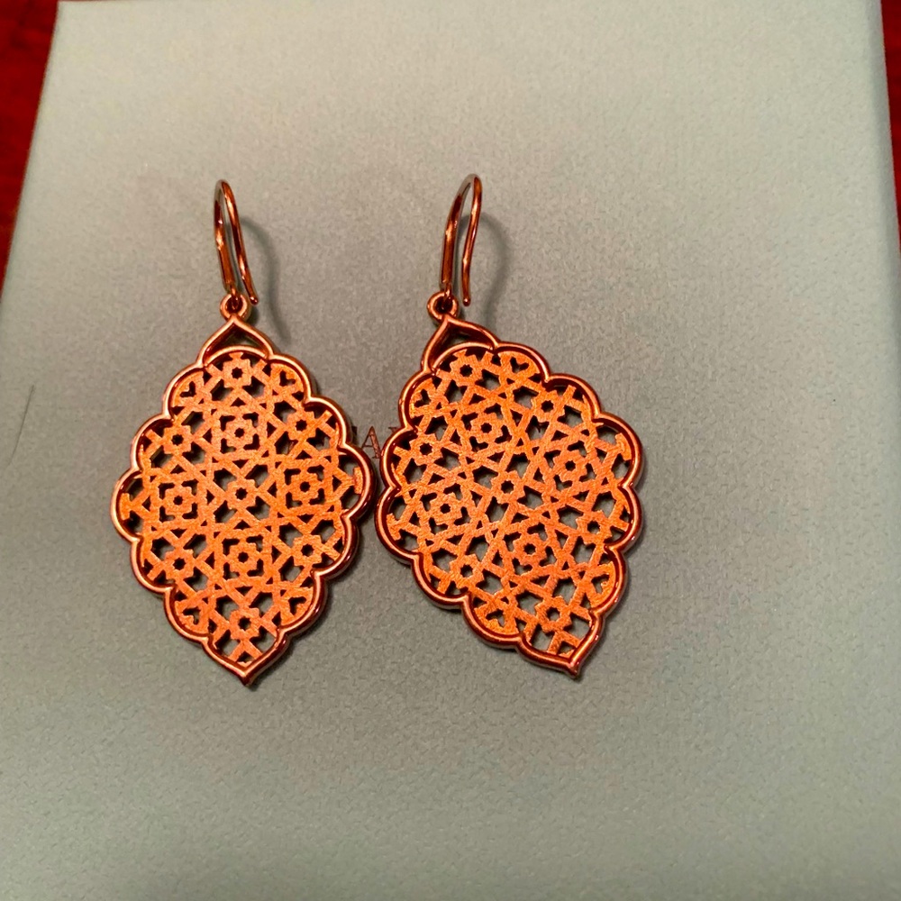 Brand new silver Tiffany earrings. Sexy Mid East